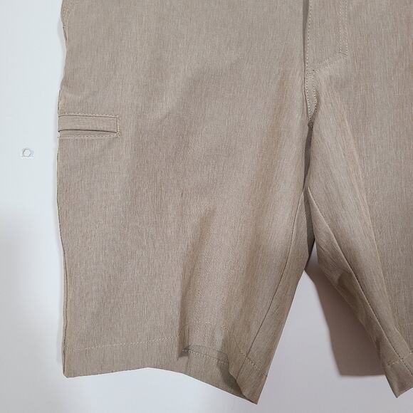 G.H.Bass Co Performance Khaki Mens Short Size 32 - Picture 2 of 9